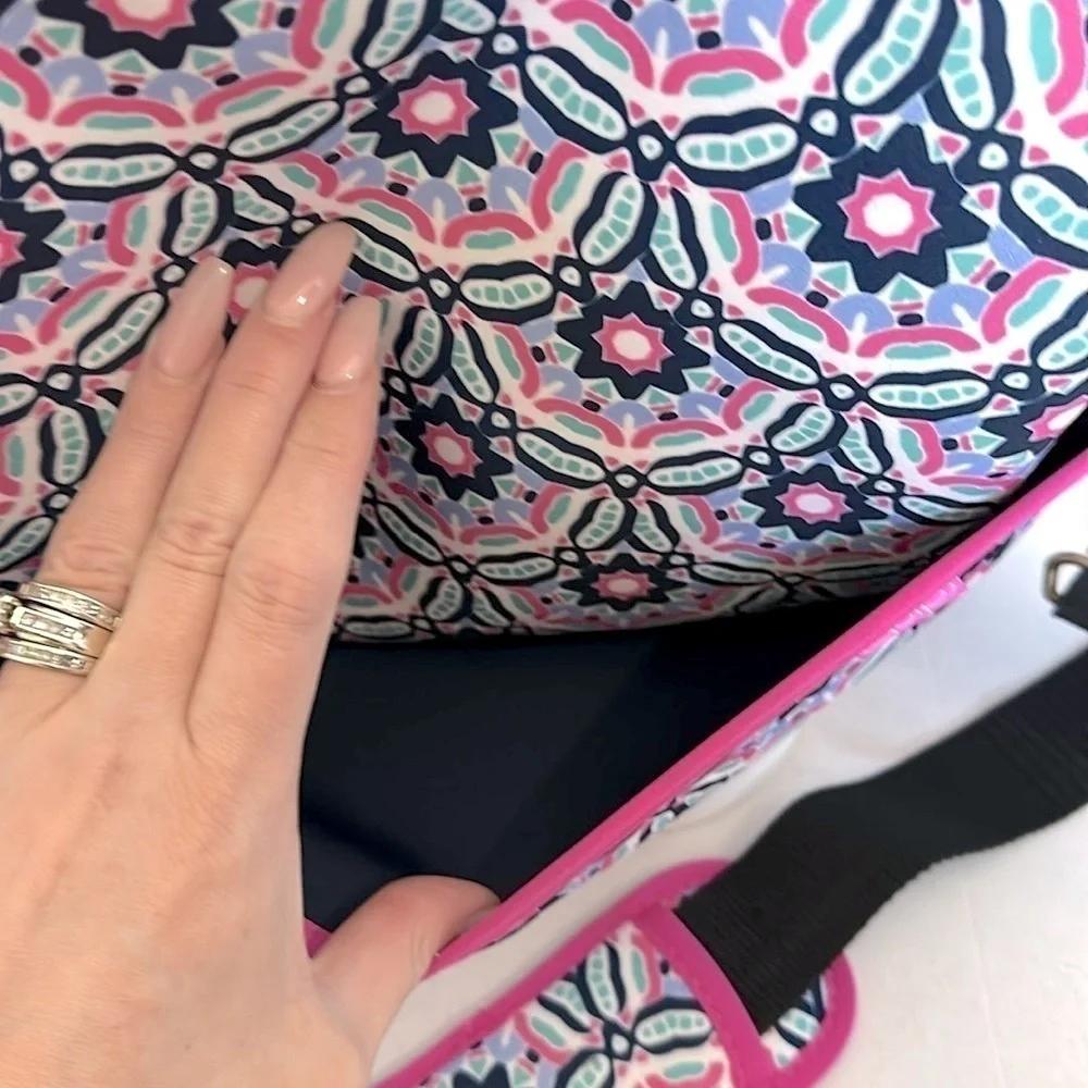 QUIP LARGE LAPTOP BAG with messenger strap in Kaleidoscope Print